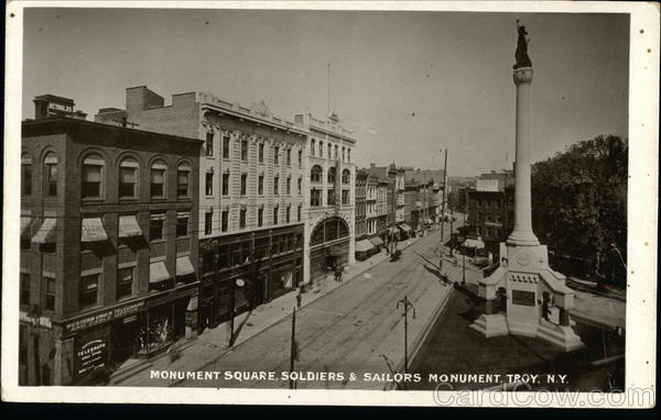 Monument Square and Soldiers & Saliors Monument